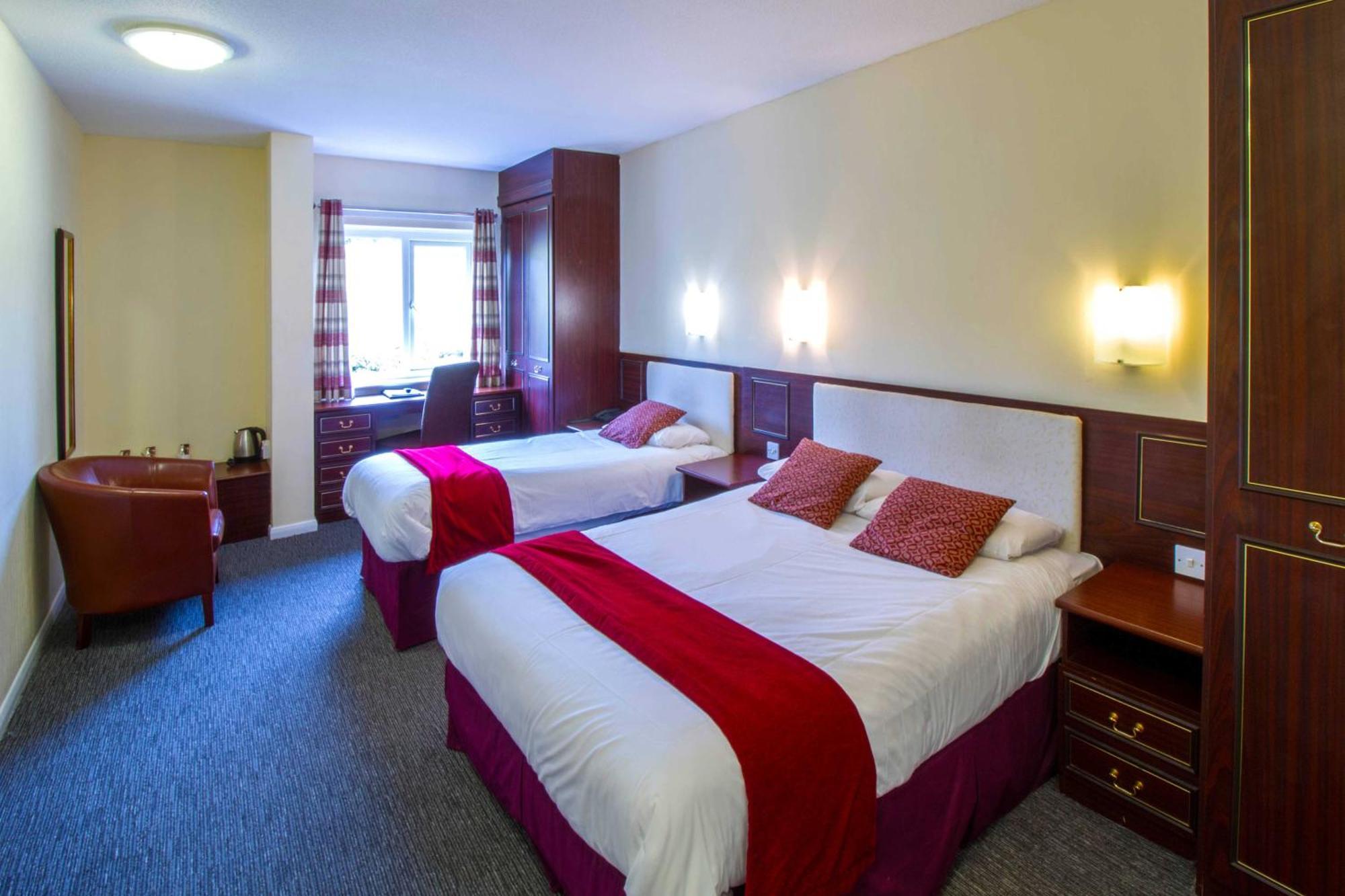 Springfield Hotel & Health Club Halkyn Номер фото
